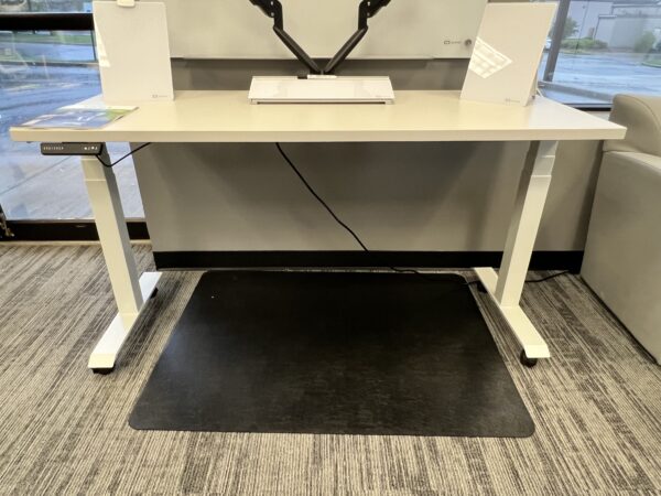 Elite Workspace Solutions Sit to Stand